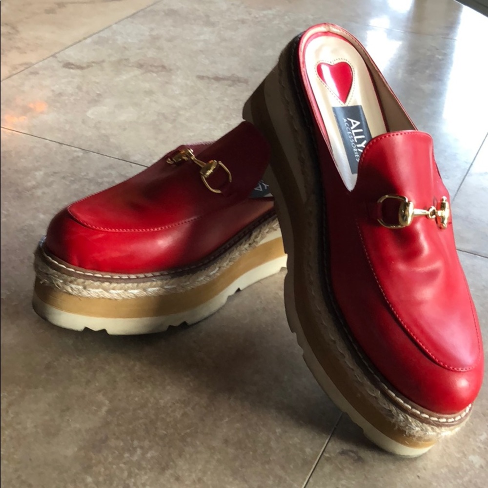 Platform wedges ❤️